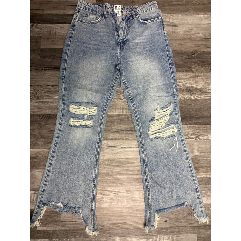BDG Urban Outfitters Distressed Flare Jeans Light Wash Step Hem Womens 28 Blue